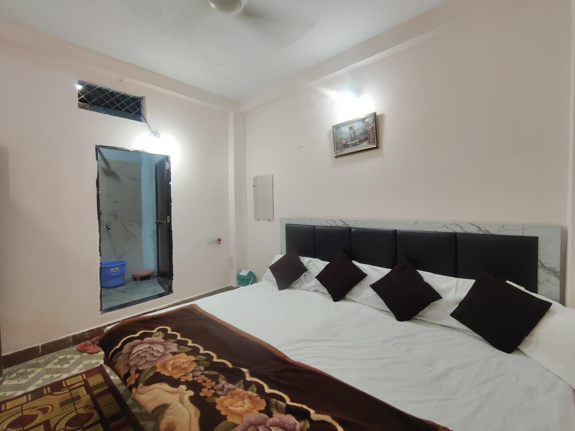 Geeta Homestay Ujjain Exterior photo
